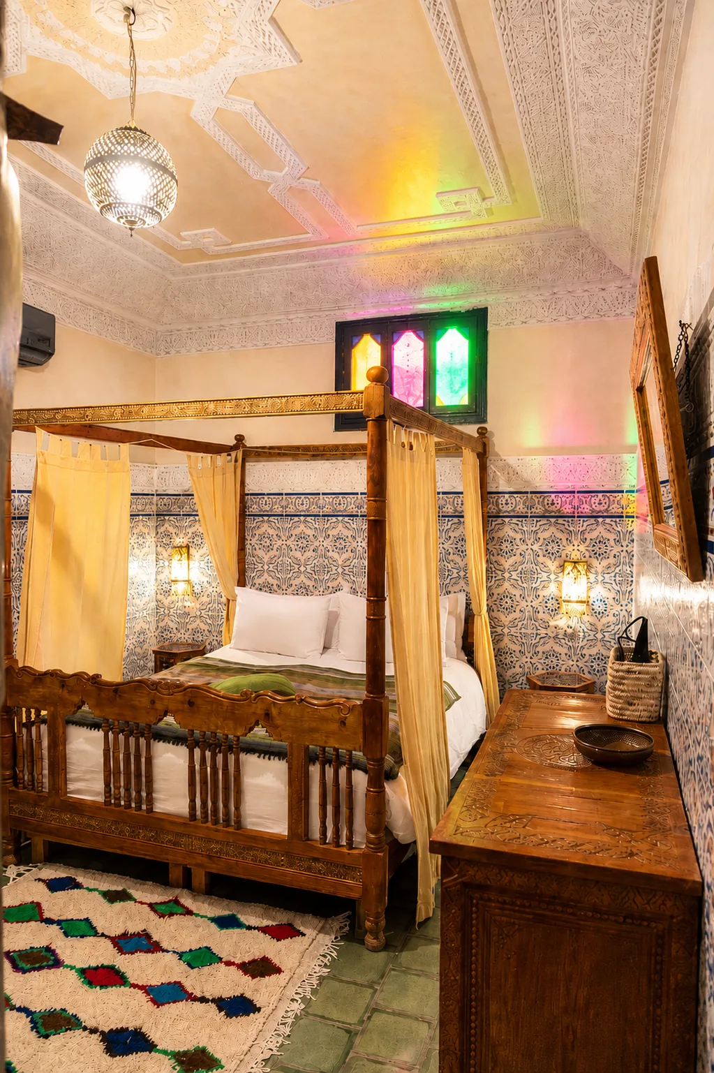 Dahab double room at Riad Tasneem with ensuite bathroom